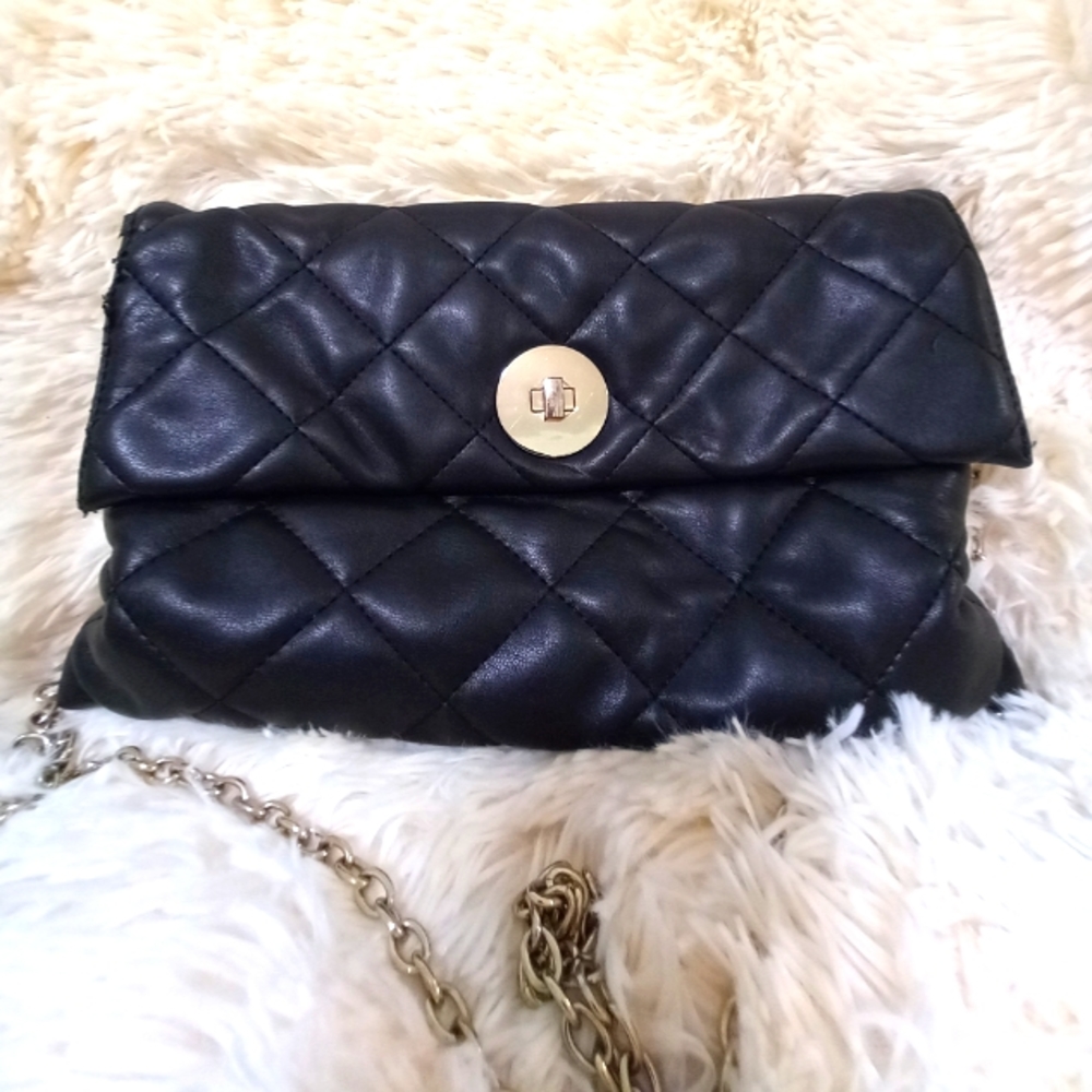 Kelly and Katie purse